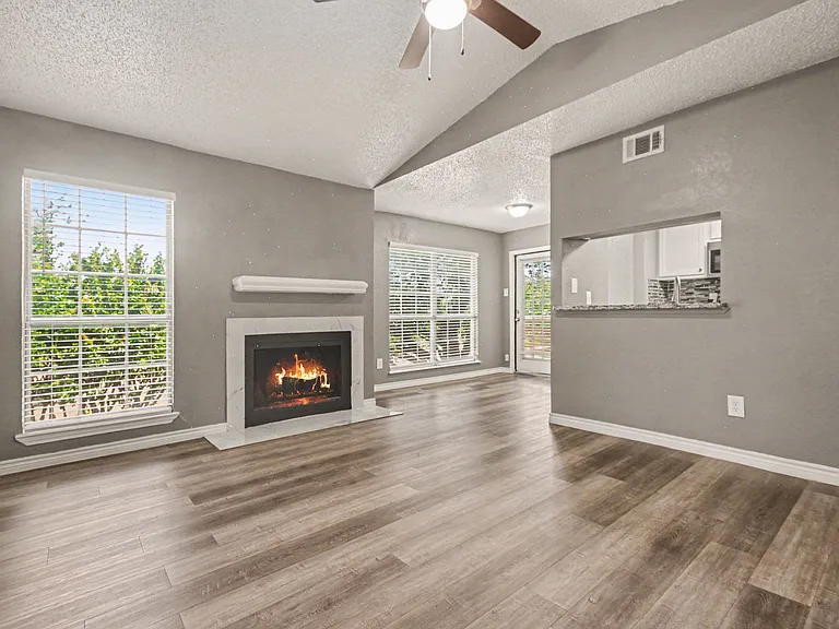 3645 W Northgate Dr #201 — Photo 5