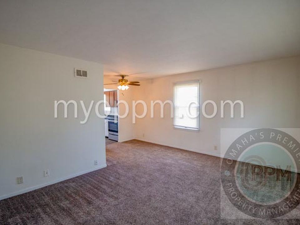 1st image of 3526 S 82nd St #3606/01