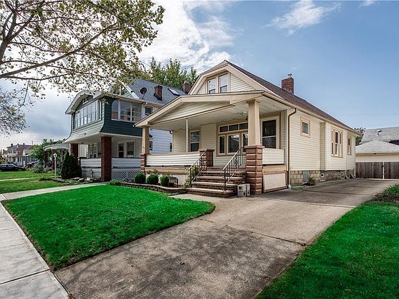 2nd image of 2174 Clarence Ave