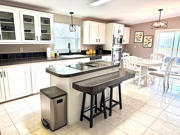 5th image of 3717 Fetterbush Court
