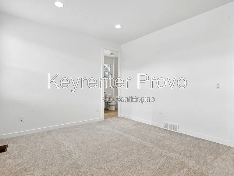 2568 N 3670 W — Photo 21