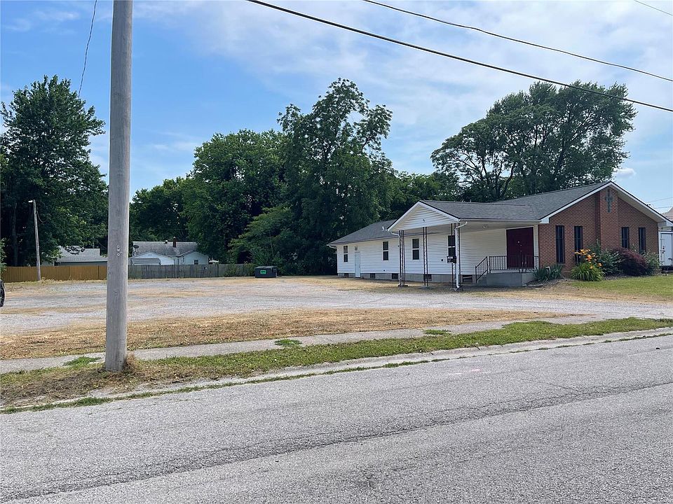 1st image of 2906 Pershing Blvd