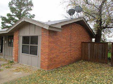 5th image of 2028 Gloria Ln