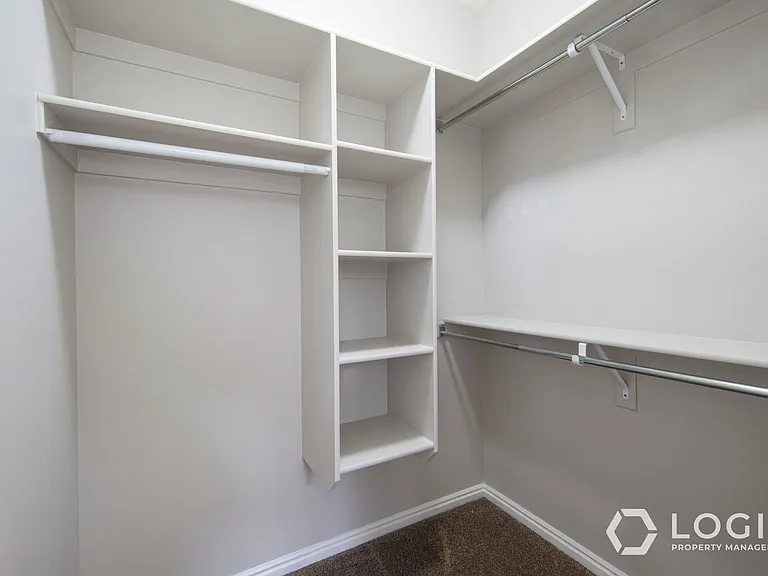 2445 E White Horse Dr — Photo 21