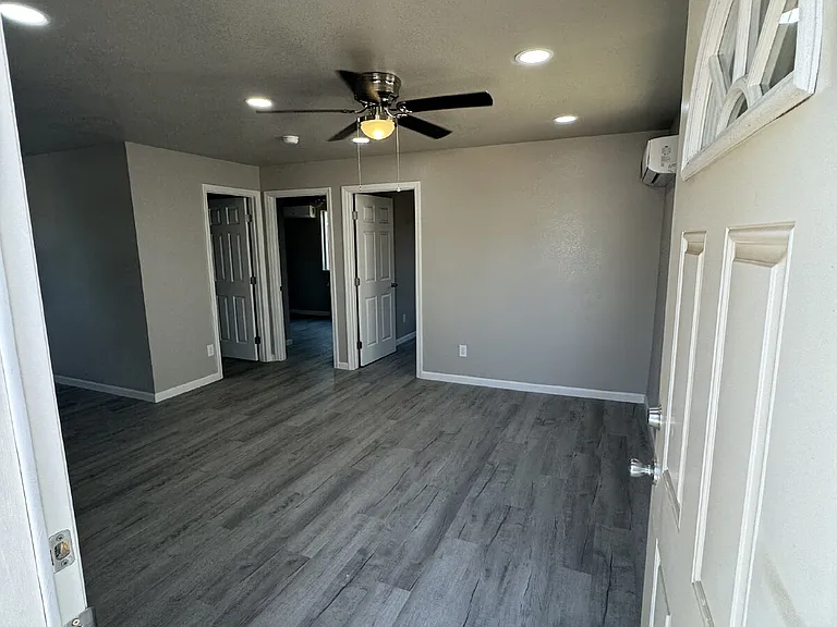 1855 D St #1 — Photo 3