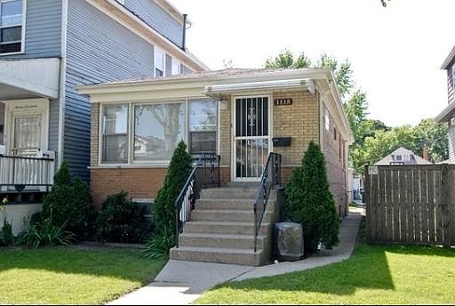 1st image of 1115 S Humphrey Ave