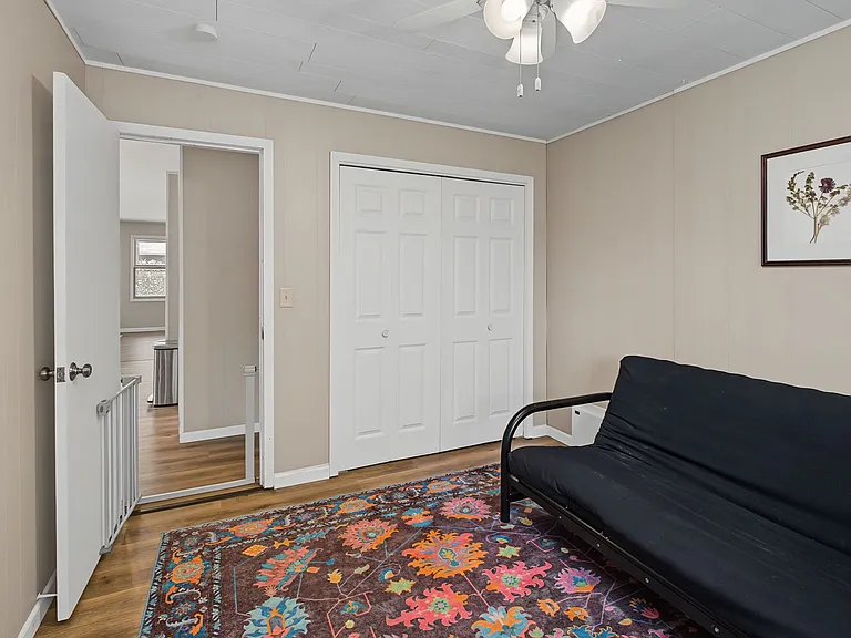 1201 E Willard St — Photo 13