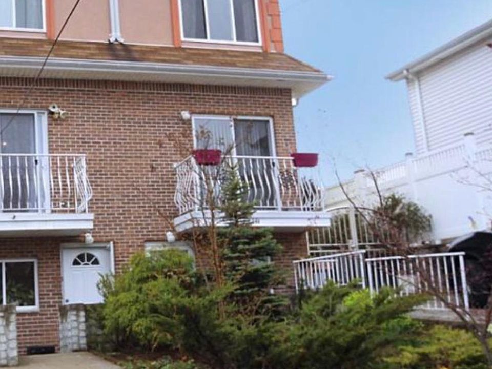 1st image of 44 Austin Ave