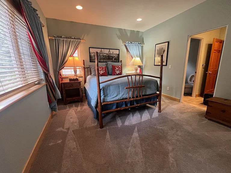 265 Deer Ct — Photo 3