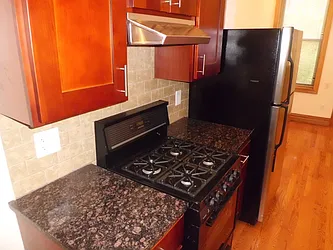 Rented by Maximus Realty Group