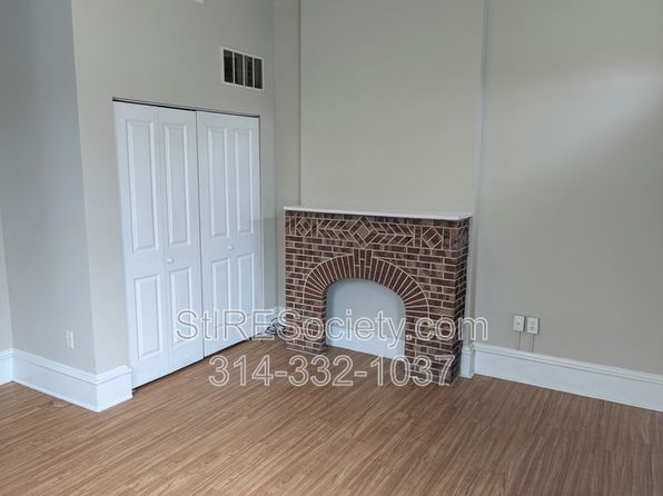 229 W Steins St #1F