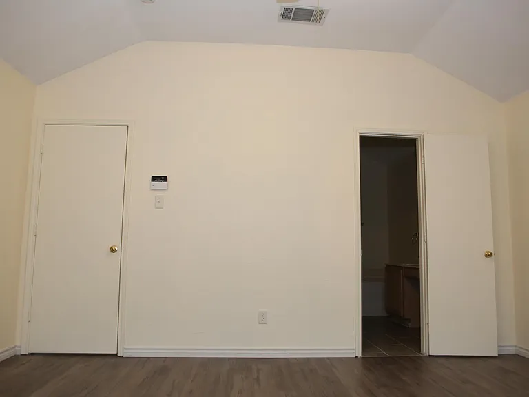7305 Maplewood Dr — Photo 56