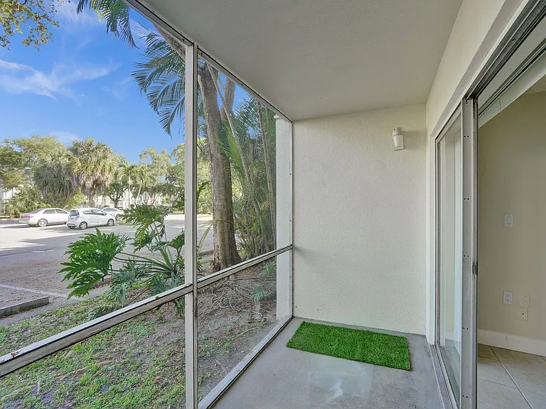 4205 N University Dr #108 — Photo 33