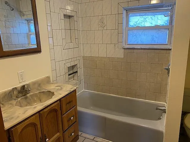 901 Saratoga St #3 — Photo 7