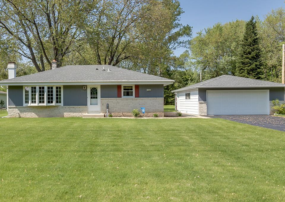 1st image of 8026 W Hilltop Ln