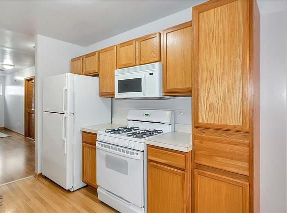 2nd image of 308 Raven Dr #308