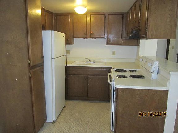4th image of 217 N 14th St APT 1