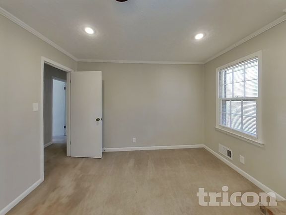 4th image of 430 Beaumont Dr