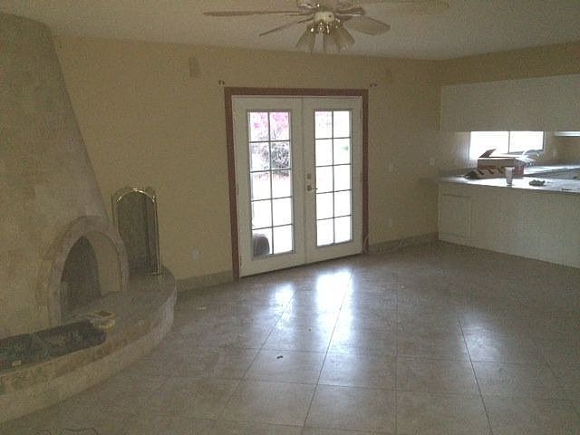 1st image of 2319 E Bishop Dr