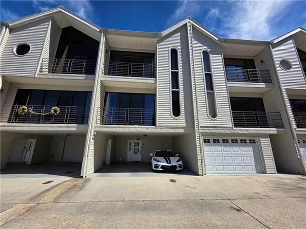 127 Highway 22 E APT E12, Madisonville, LA 70447