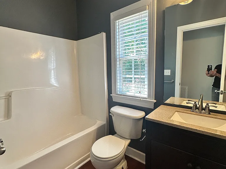 717 Bluffcreek Dr — Photo 27
