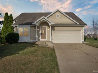 10500 E Keane Dr, Grass Lake, MI 49240