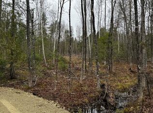 2 N Gee Rd, Palmyra, ME 04965