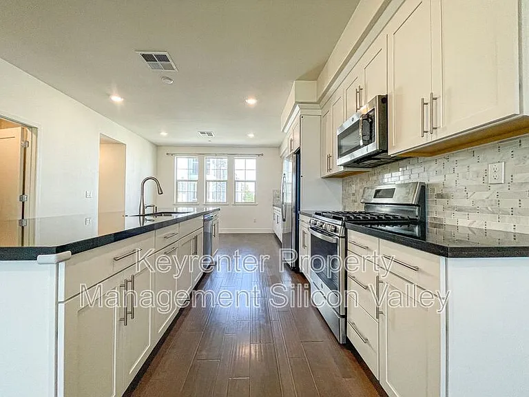 37549 Willow St — Photo 11