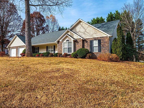 2nd image of 3422 Barnes Ct