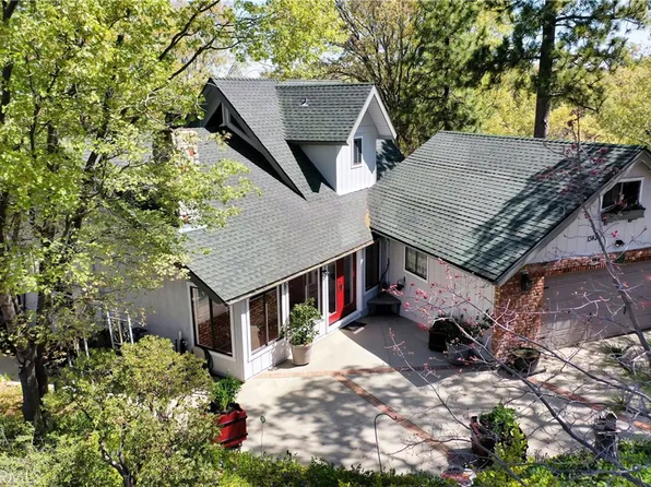 1343 Golden Rule Ln, Lake Arrowhead, CA 92352