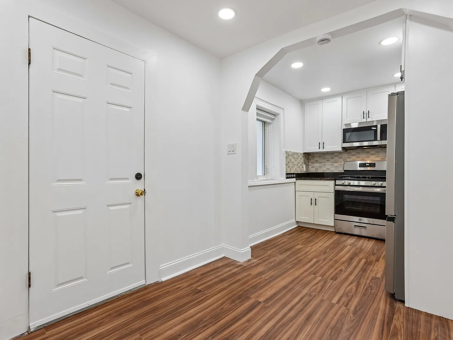 2 bed, $1,950 — Photo 3