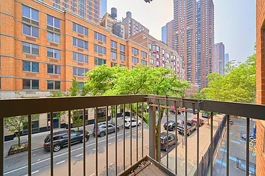 Rented by Living New York