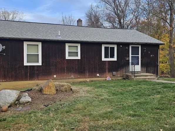 7 Summit Ter, North Brookfield, MA 01535