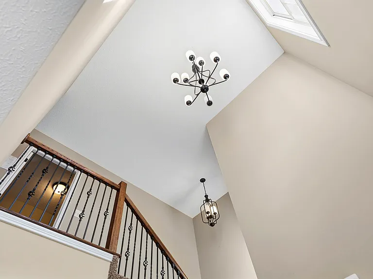 3747 Windmill Dr — Photo 2