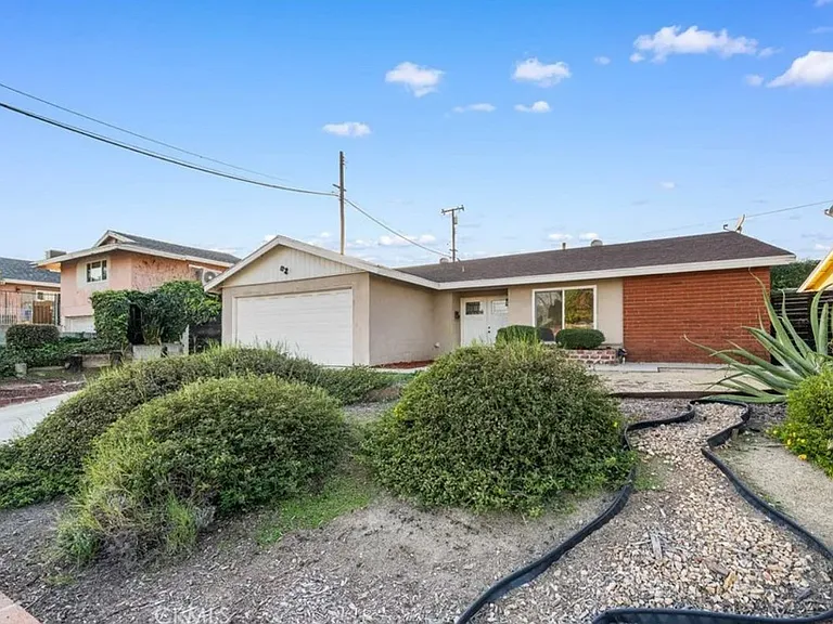 3845 S Forecastle Ave — Photo 3