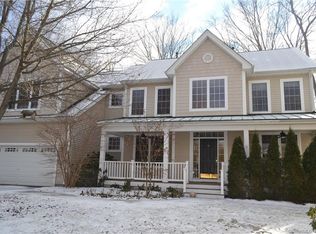 6 Freedom Cir, Southbury, CT 06488