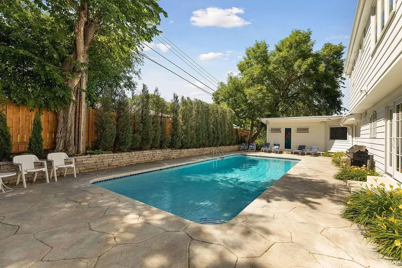 5 Bedroom Single Family Home — Photo 2