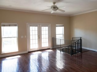 514 Gillis St #A, Kansas City, MO 64106