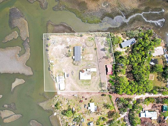 5th image of 490 Coopers Cove Rd