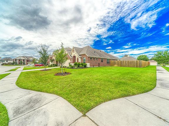 2nd image of 17819 Bella Ava Dr