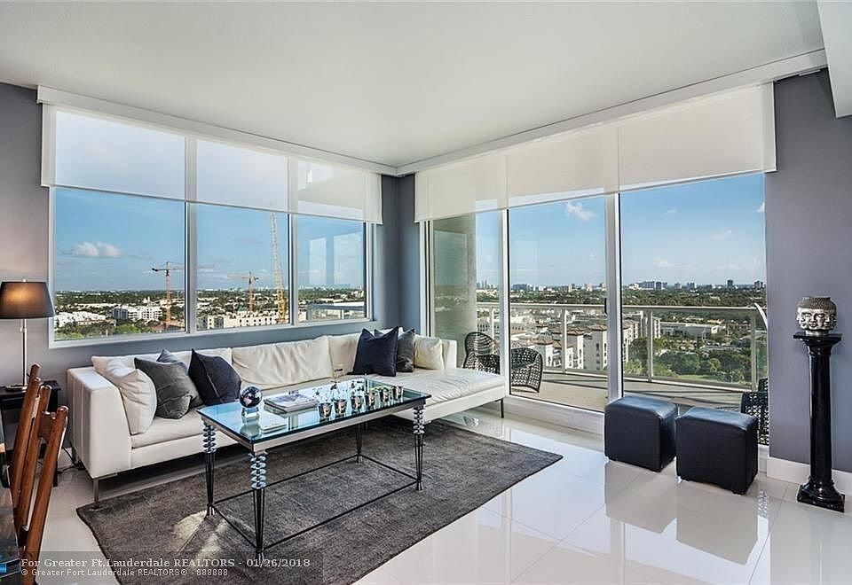 SE corner with Atlantic view