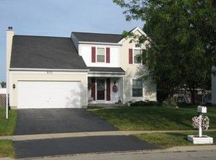932 Royal Glen Ln, Carol Stream, IL