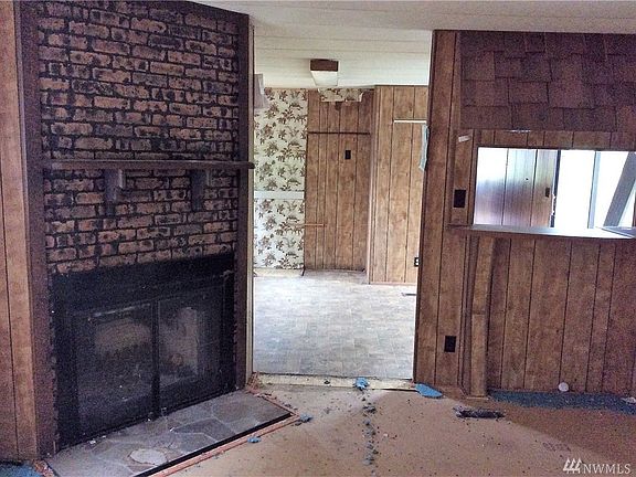 5th image of 6516 203rd Street Ct E