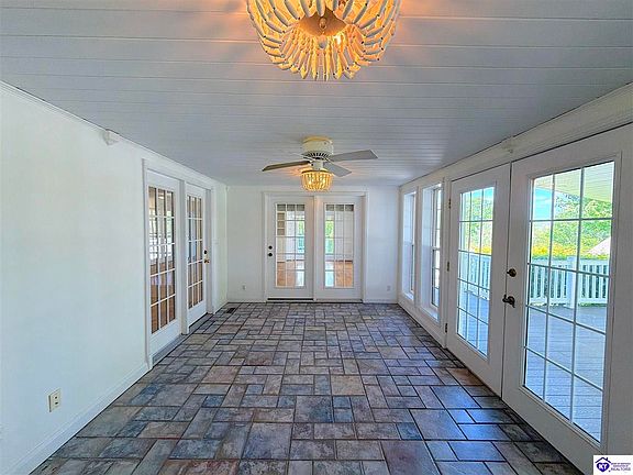 5th image of 500 Aspen Ct
