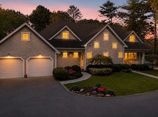 7 Shadow Farm Ln, Rochester, MA 02770