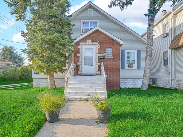 336 153rd Pl, Calumet City, IL 60409