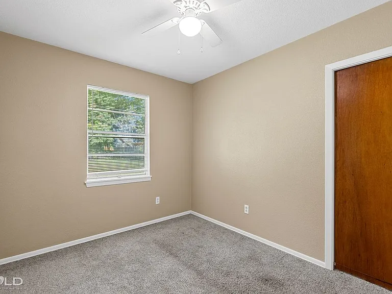 1520 Lampkin St — Photo 32