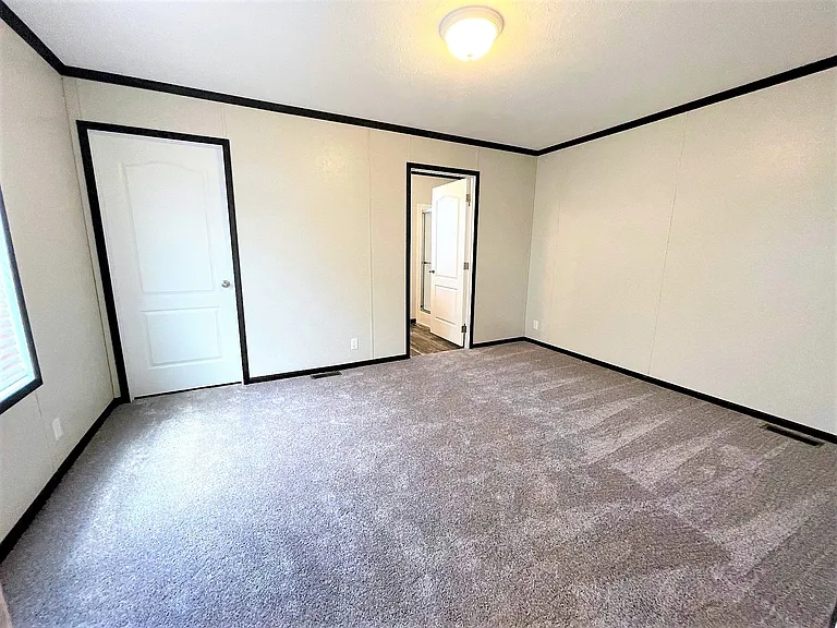 Westbridge Manor — Photo 102