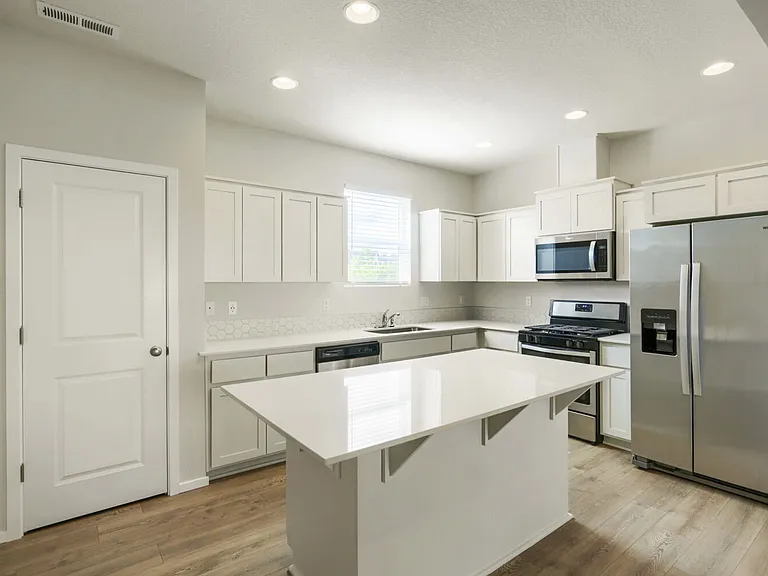 7803 NW Spirea St — Photo 10