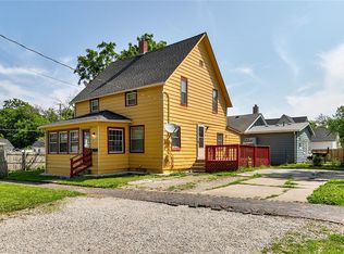 1017 E 13th St, Des Moines, IA 50316